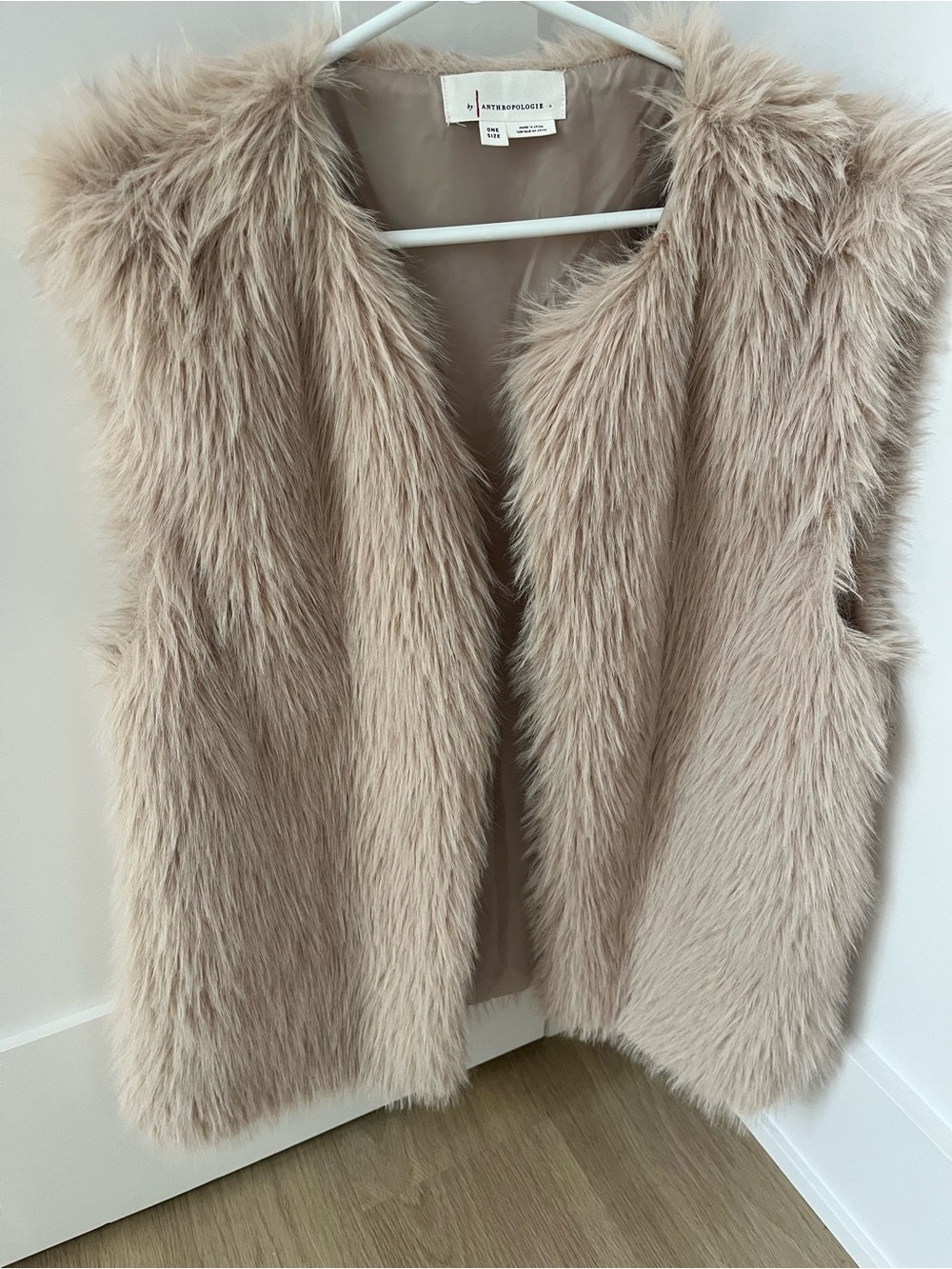 Anthropologie Beige Faux Fur Vest - Sleeveless Plush Coat
